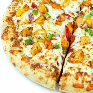 Garlic Chilli Chicken Pizza